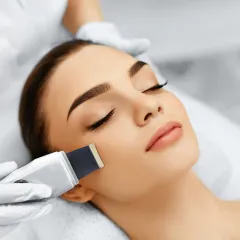 HYDRABEAUTY KLASSISCH - INTENSIVE GESICHTSREINIGUNG MIT SCRUBER